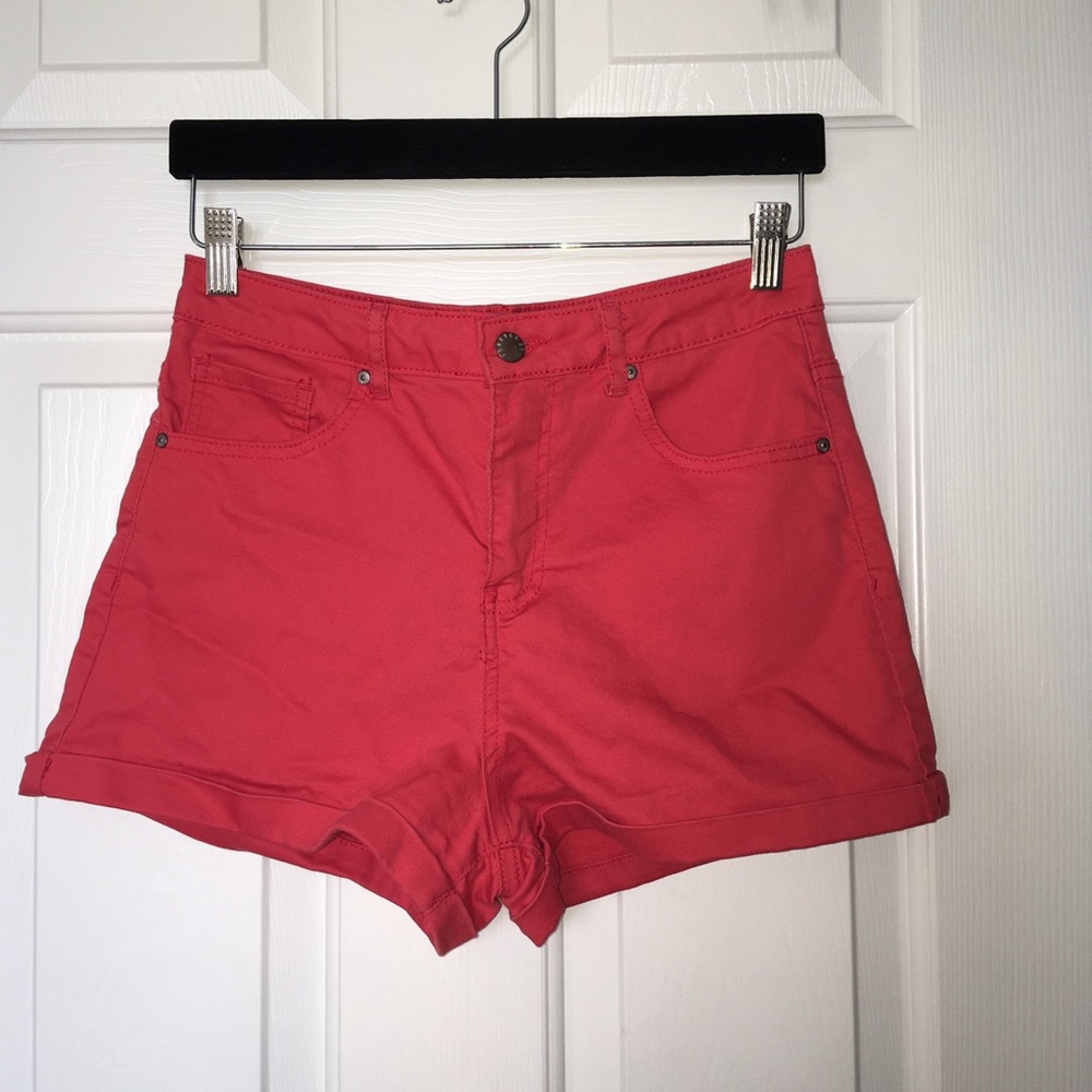 SHORTS 👁